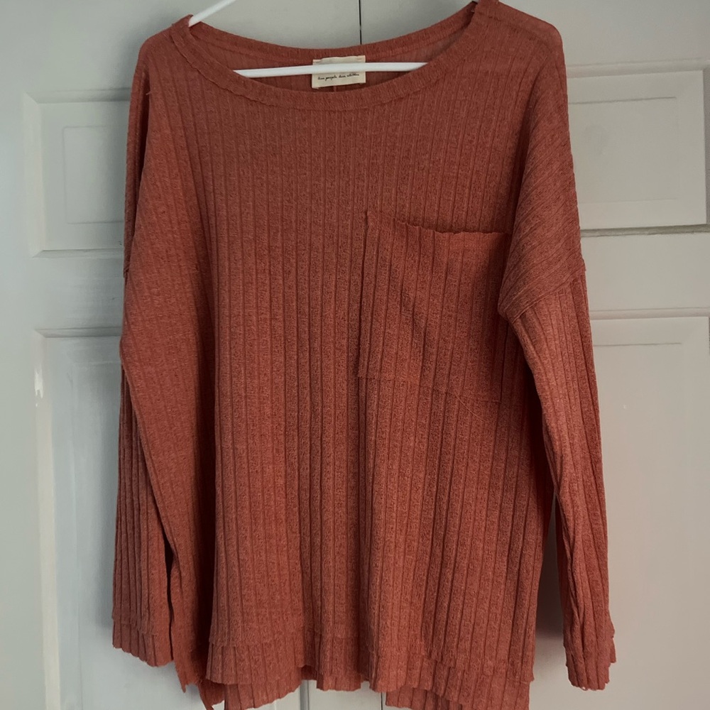 Long Sleeve Pocket Tee Size Small